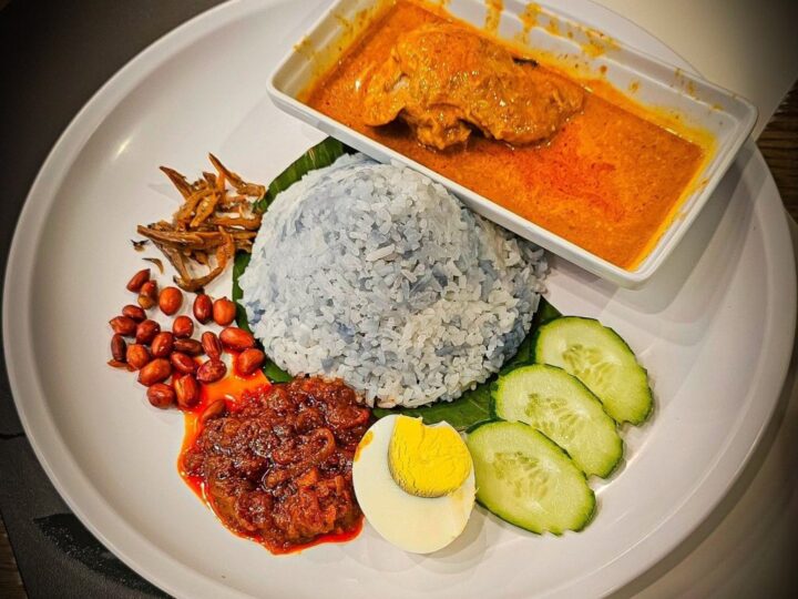 Savoring Authentic Nasi Lemak At Samtai YAMCH’A